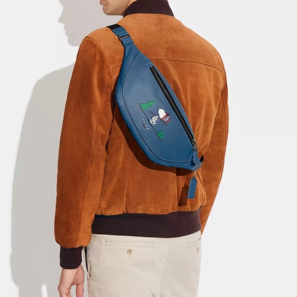 Coach X Peanuts Warren Belt Bag With Snoopy Motif - Picture 2 of 7